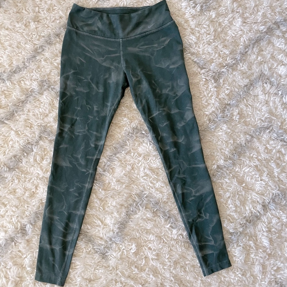 NIKE DRI-FIT ATHLETIC LEGGINGS